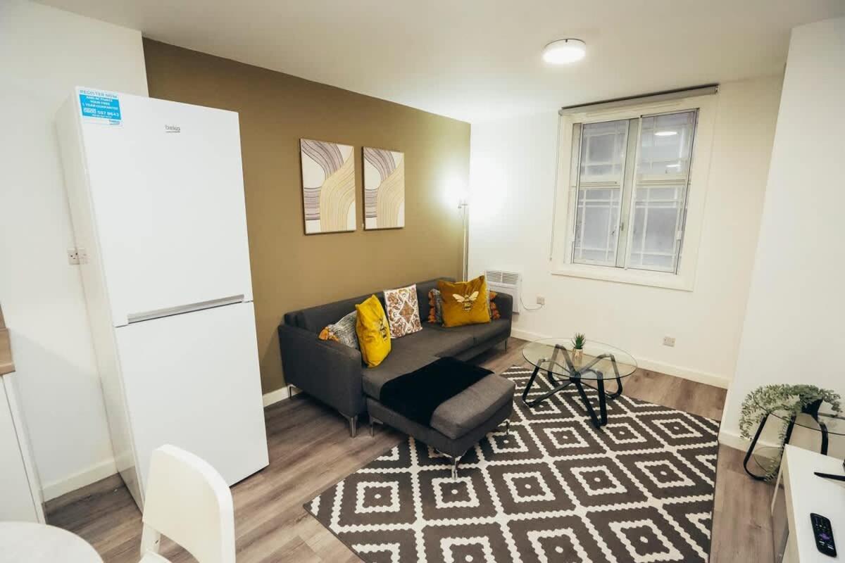 2Br City Centre Apt, Self Check In, Wifi, By Derbnb Sheffield Luaran gambar
