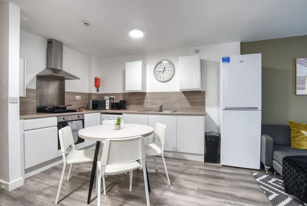 2Br City Centre Apt, Self Check In, Wifi, By Derbnb Sheffield Luaran gambar